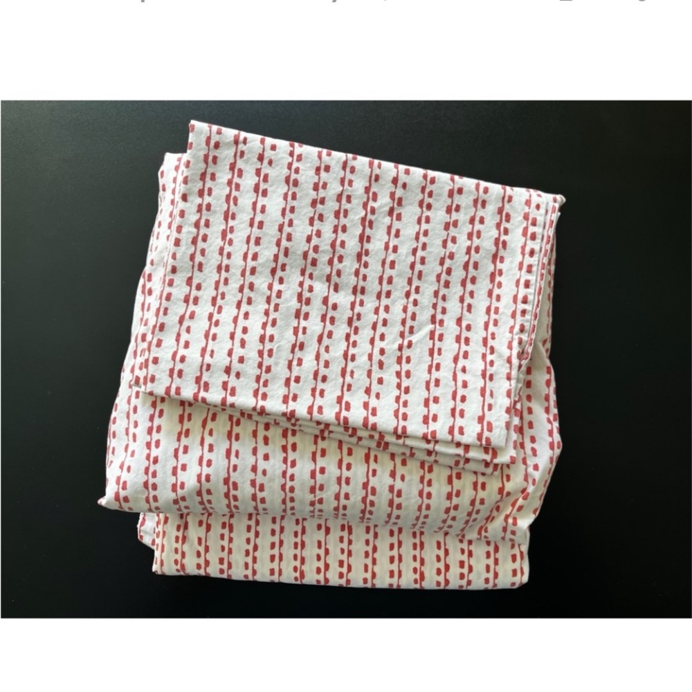 West Elm cotton sheet set, Queen